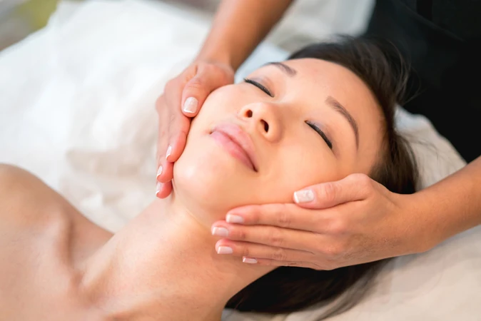 Review Facial Basic di Reglow Clinic